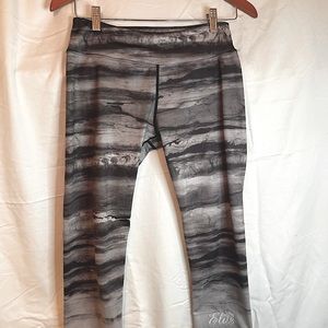 PRANA size M athletic leggings